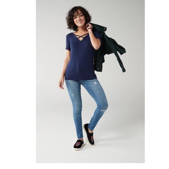 SO Juniors women's Shoes Sneakers size 6.5, 7 NEW - Picture 2 of 5